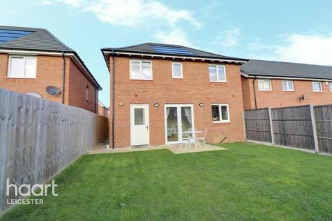 43 Farnley Road, Hamilton, Leicester, LE5 1GP