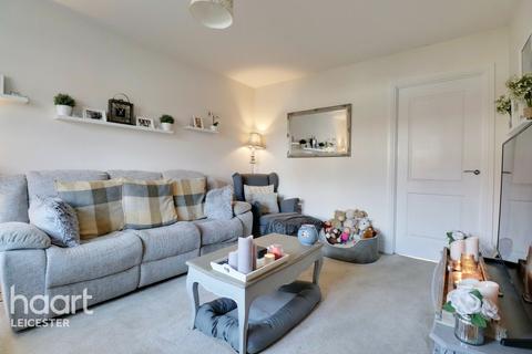 43 Farnley Road, Hamilton, Leicester, LE5 1GP