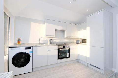 2 bedroom flat to rent, Union Street, Top Floor, AB11