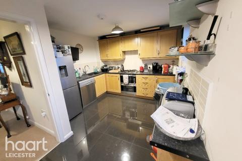 61 Brompton Road, Hamilton, Leicester, LE5 1PP