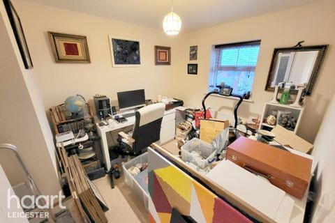 61 Brompton Road, Hamilton, Leicester, LE5 1PP