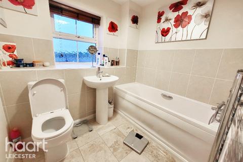 61 Brompton Road, Hamilton, Leicester, LE5 1PP