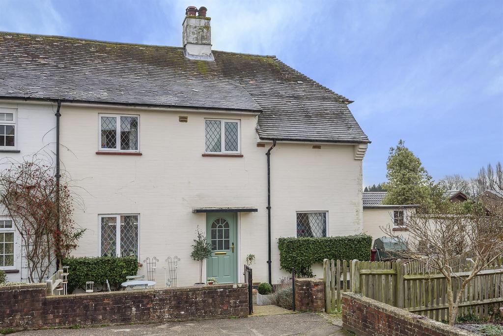 Downview Road, Petworth, GU28 3 bed semidetached house £450,000