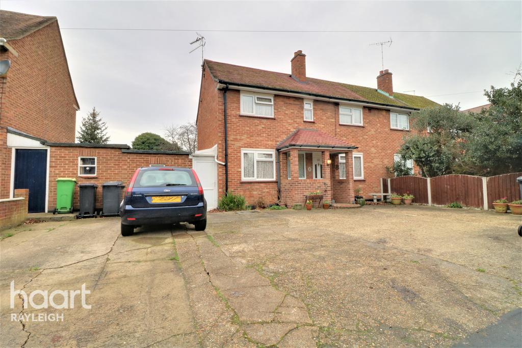 Trinity Road, Rayleigh 3 bed semidetached house £375,000