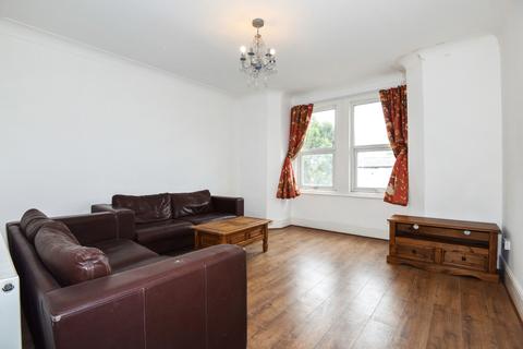 2 bedroom maisonette to rent - Cheltenham Road London SE15