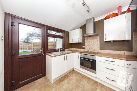2 bedroom bungalow for sale - Nevendon Road, Wickford, SS12