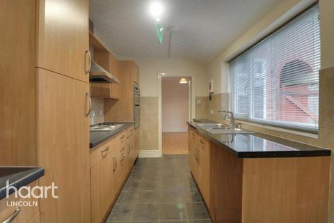 3 bedroom terraced house to rent, Bargate, Lincoln