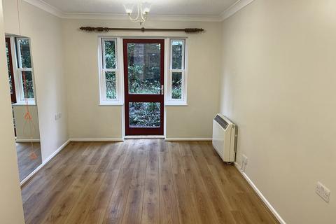 1 bedroom ground floor flat to rent - Grosvenor Place, Exeter