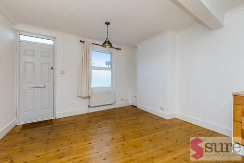 2 bedroom terraced house to rent, Howard Road , Brighton