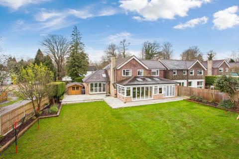6 bedroom detached house for sale - Church Road, Crowborough
