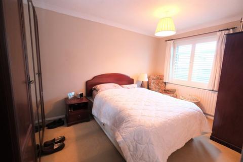 9 Larkspur Close, Orpington, BR6 9TH