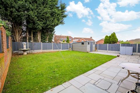 1 Dovestone, Wilnecote, Tamworth, B77 4PB