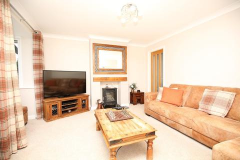 1 Dovestone, Wilnecote, Tamworth, B77 4PB