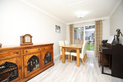 1 Dovestone, Wilnecote, Tamworth, B77 4PB