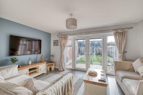 14 Lamberton Close, Hallow, Worcester, WR2 6ND