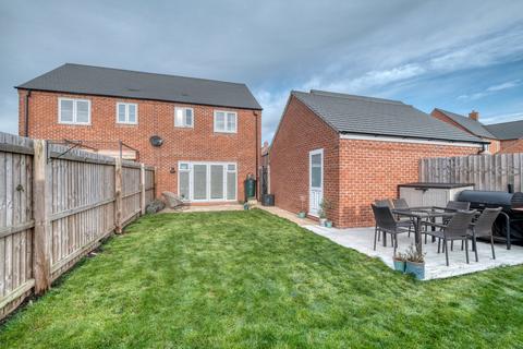 14 Lamberton Close, Hallow, Worcester, WR2 6ND