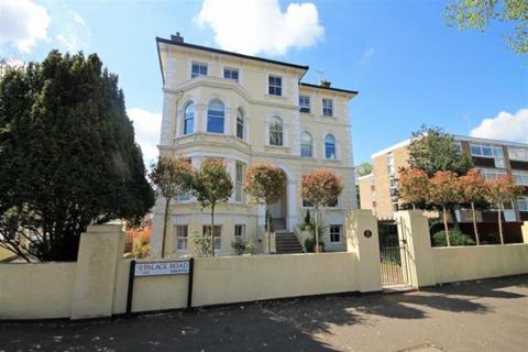 2 bedroom flat to rent - Palace Road, Kingston Upon Thames