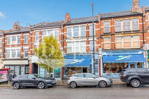 3 bedroom flat to rent, Alexandra Park Road, Muswell Hill, London