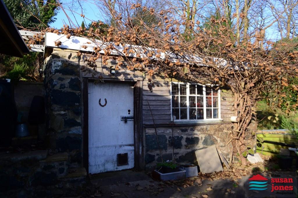 Shed