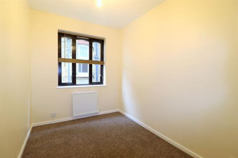 2 bedroom apartment to rent - Chaucer Court, Station Road