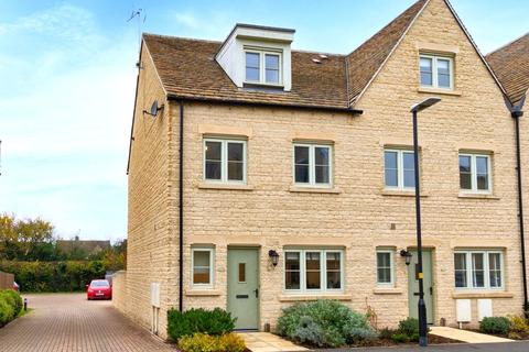 4 bedroom end of terrace house for sale - Nightingale Way, South Cerney, Cirencester, GL7