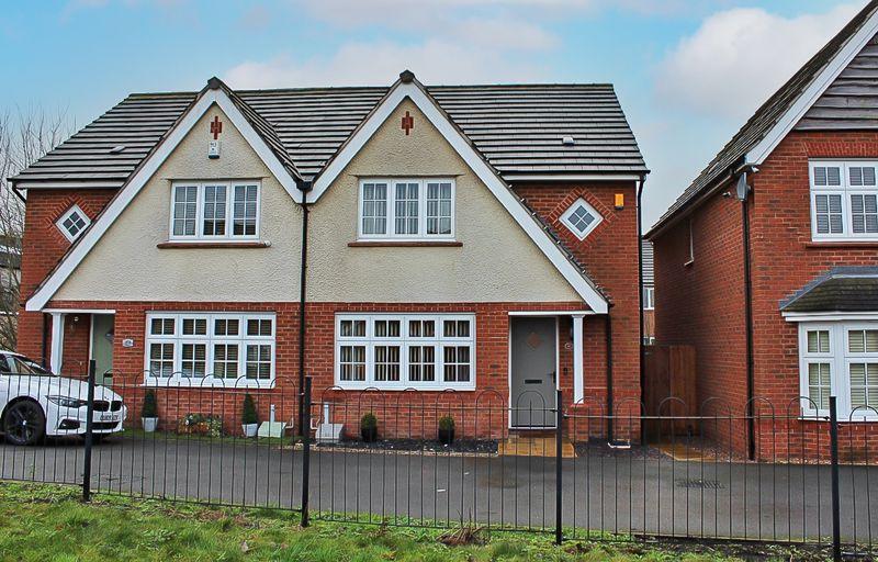 Himley Close, Bilston, WV14 0LL 3 bed semidetached house £230,000