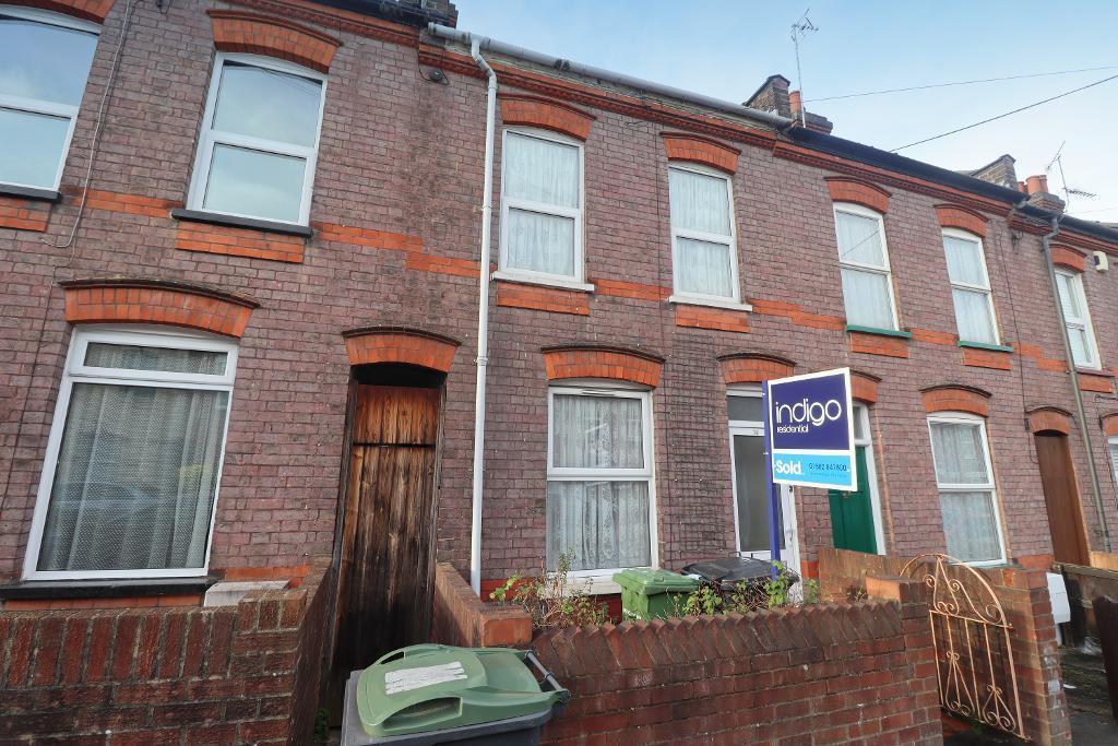 Naseby Road Dallow Road Luton Lu1 1lf 2 Bed Terraced House For Sale