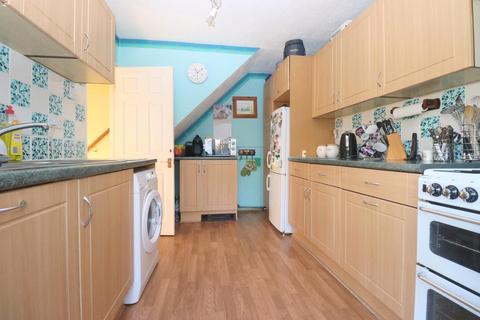 2 bedroom semi-detached house for sale - Lime Tree Close, Sundon Park, Luton, Bedfordshire, LU3 3JH