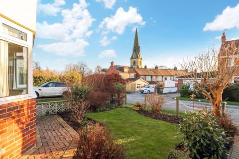2 East Mount, North Ferriby, HU14 3BX