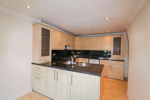 2 East Mount, North Ferriby, HU14 3BX