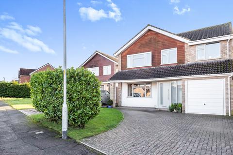 7 Sherfields, Royal Wootton Bassett, Swindon, SN4 8HU