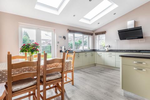 7 Sherfields, Royal Wootton Bassett, Swindon, SN4 8HU