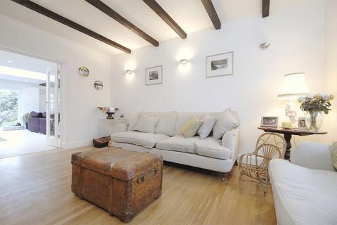5 Beech Close, Hersham, Walton-on-thames, KT12 5RG