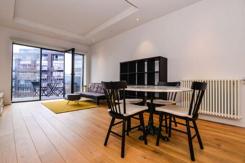 46 Botanic Square, Canning Town, London
