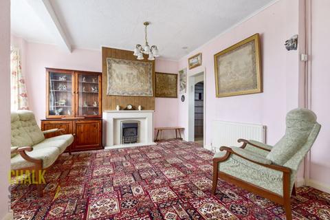 158 Alma Avenue, Hornchurch, RM12 6AT