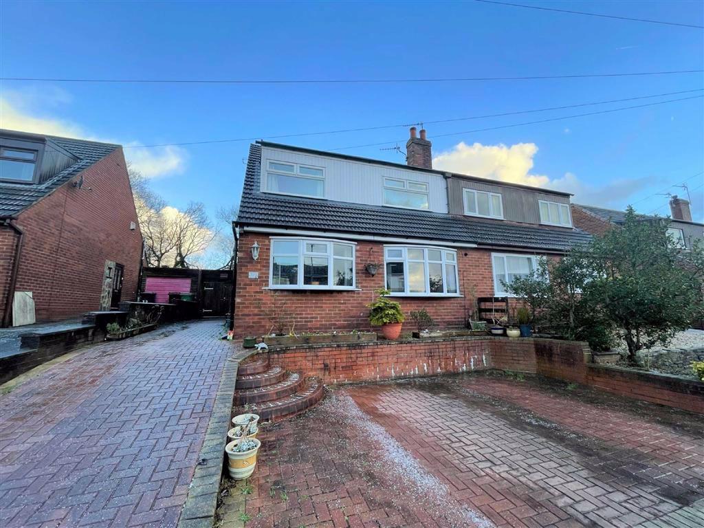 Ashley Drive, Leigh 3 bed semidetached house £185,000