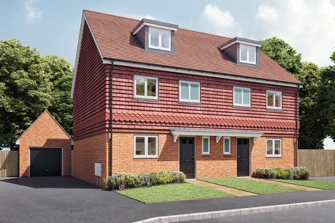 4 bedroom semi-detached house for sale - Plot 112, The Aldridge at Manor View, Hill Place Farm, Turners Hill Road, East Grinstead RH19