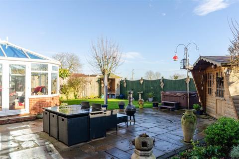 21 Elm Garth, Roos, Hull, HU12 0HH
