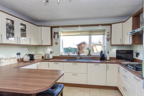 21 Elm Garth, Roos, Hull, HU12 0HH