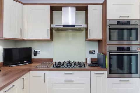 21 Elm Garth, Roos, Hull, HU12 0HH
