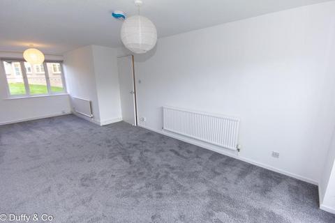 2 bedroom apartment to rent, Gordon Close, Haywards Heath