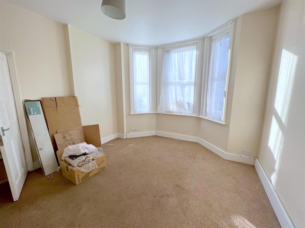 Dudley Road, Eastbourne 3 bed terraced house £279,950