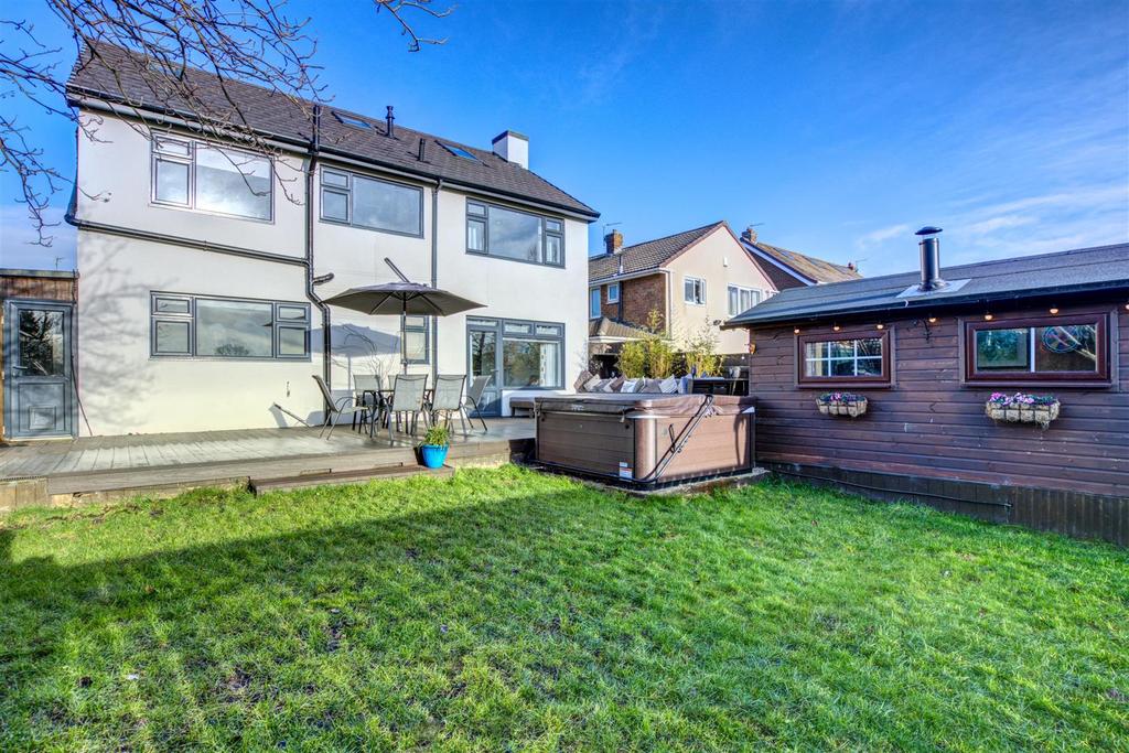 Shadforth Drive, Billingham, TS23 3PW 4 bed detached house £325,000