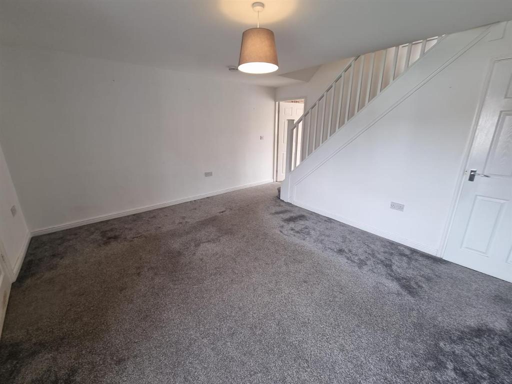 Barley Close, Lounge.jpg