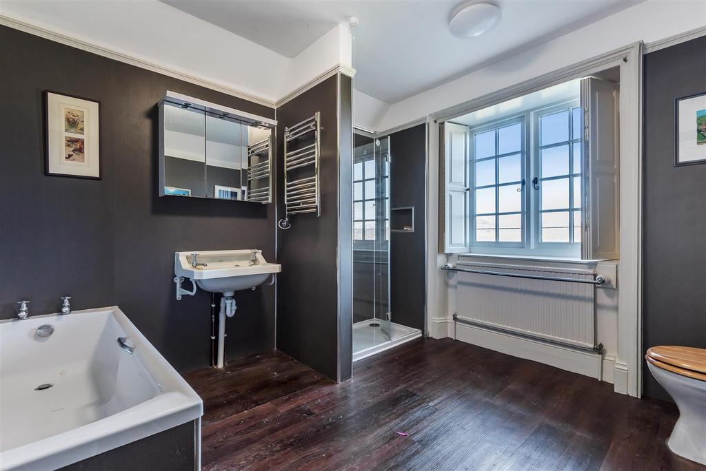 Family bathroom
