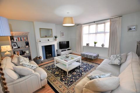 4 bedroom character property for sale - St. Peters Street, Stamford