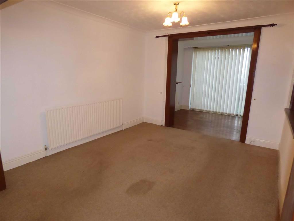 122, Dean Road, Ferryhill 3 bed semidetached house £110,000