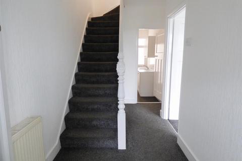 99 Springhead Road, Northfleet, Gravesend, DA11 9QZ