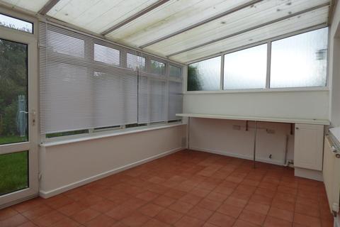 99 Springhead Road, Northfleet, Gravesend, DA11 9QZ