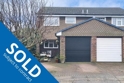43 Aintree Close, Gravesend, DA12 5AS